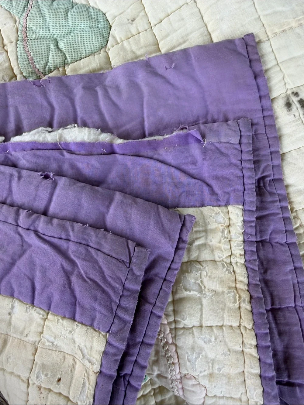 VTG Sunbonnet Sue Baby Lap Quilt Hand Sewn Purple Pastel 35x53 Damaged Cutter